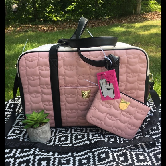 Betsey Johnson Handbags - Betsey Johnson LBCRUIZE Weekender Bag
